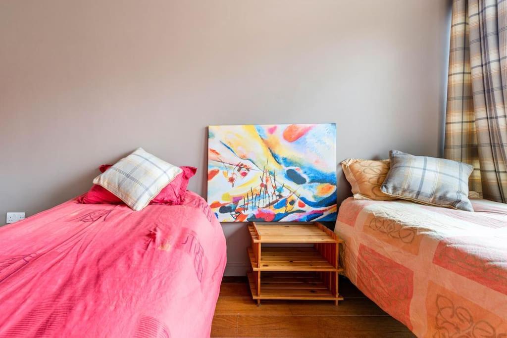 Luxurious Flat Sunny, Quiet, Design, Lift, Balcony Leilighet London Eksteriør bilde